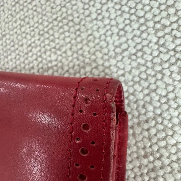 Yves Saint Laurent Crimson Leather Accessory - Picture 14 of 16